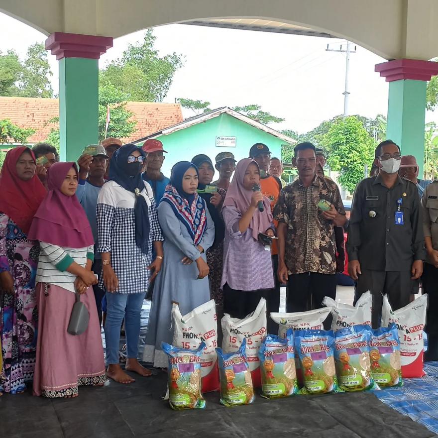 Pembagian Pupuk dan Benih Program PPM